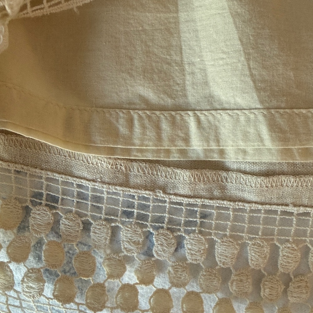 Elegant Cream Women's Skirt - Picture 3 of 6